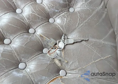 1990 Cadillac Brougham z USA, uszkodzony, nr VIN 1G6DW547XLR717416